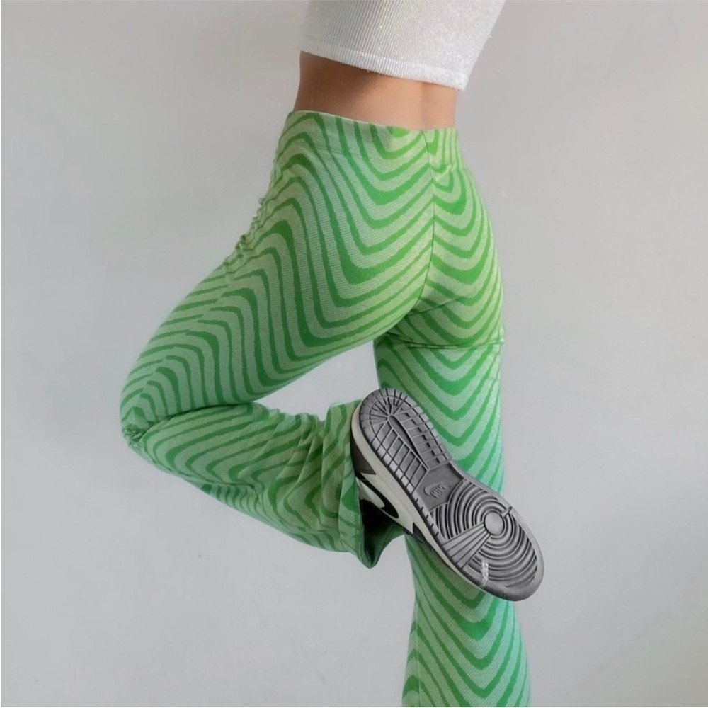 Urban outfitters Bryn Green Wave Print Pull On Flare Pant - Urban Outfitter’s XS - Picture 3 of 9